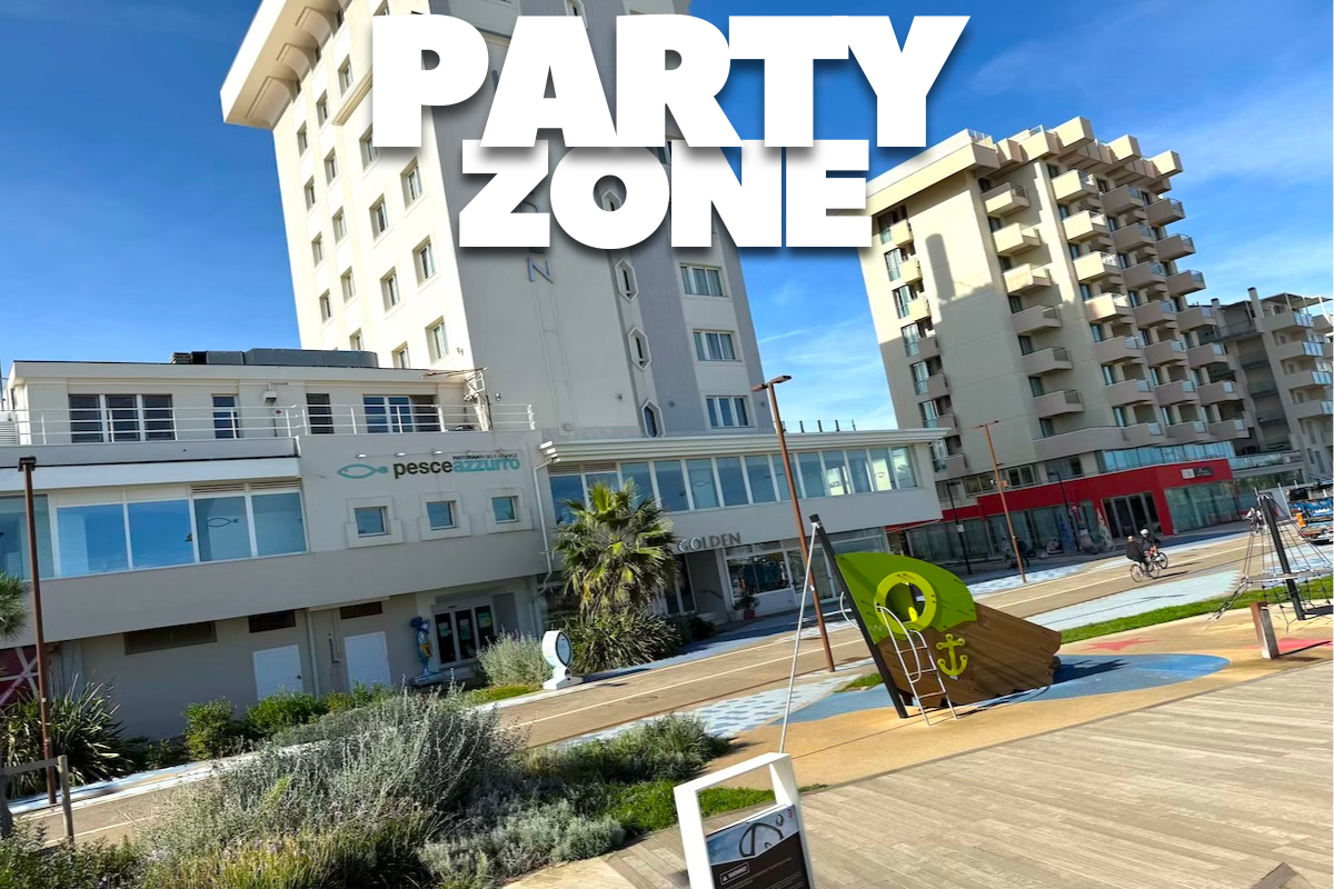 GOLDEN z basenem PARTY ZONE 15-19